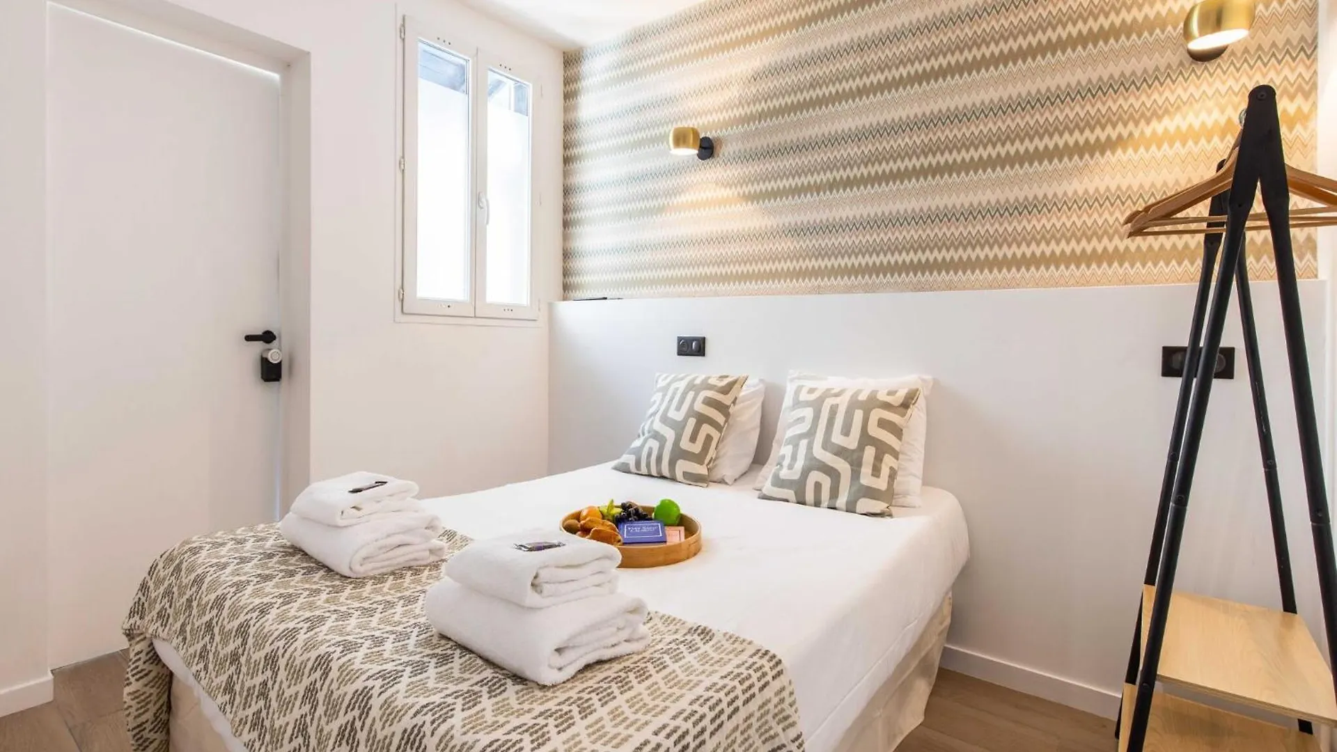 Apartment Authentique Studio - 2P - Javel Tour Eiffel Paris